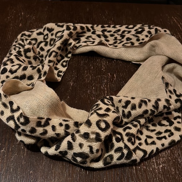 Infinity Scarf - Picture 5 of 5